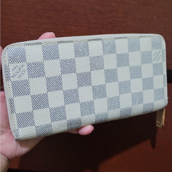 Sold❌Authentic LV Azur Zipped Around Long Wallet💕 - Picture 2 of 13
